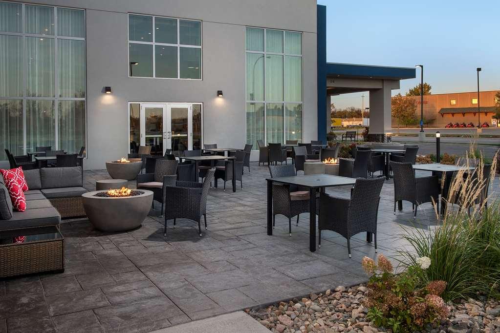 Hampton Inn Warroad מראה חיצוני תמונה